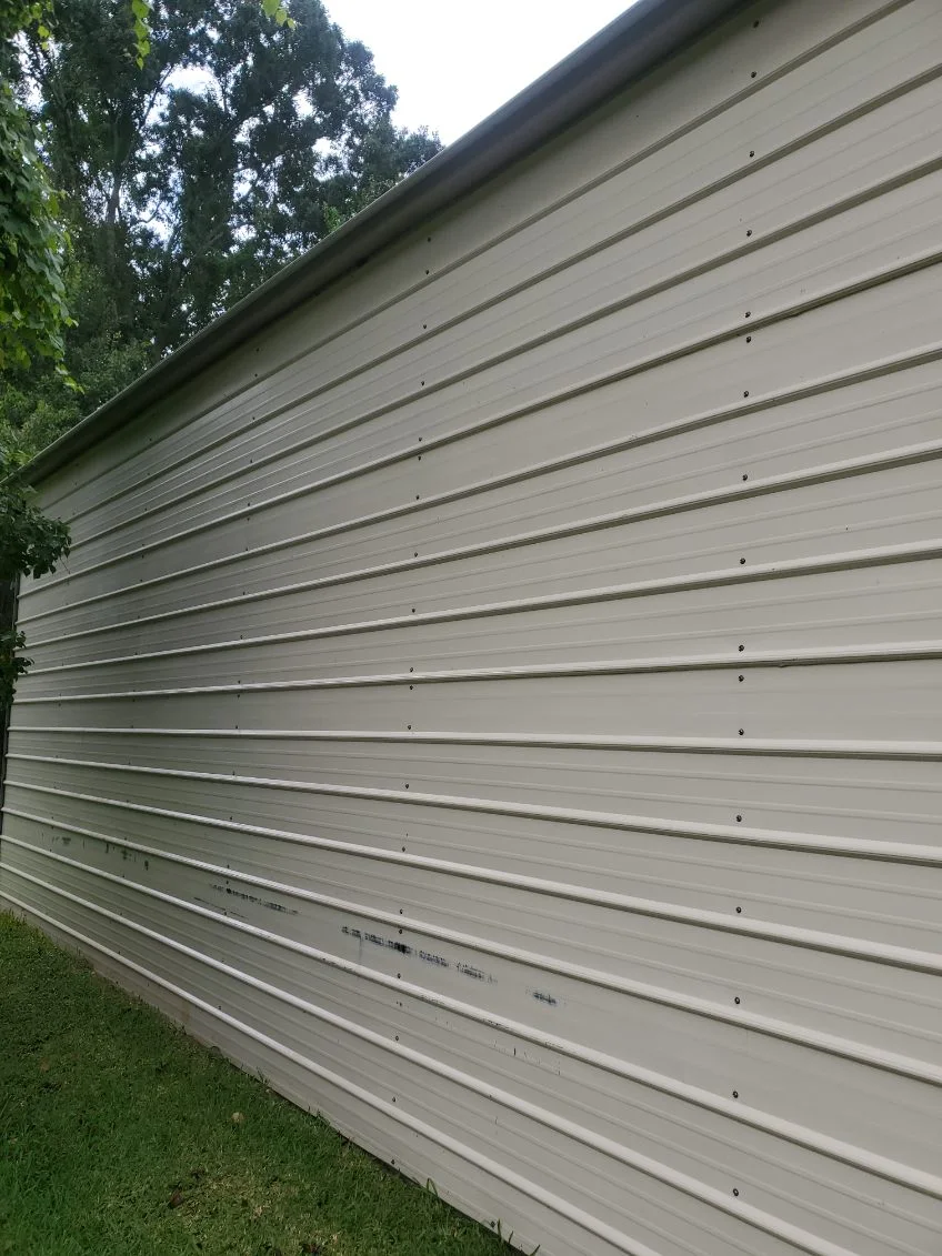 The same siding wall after washing